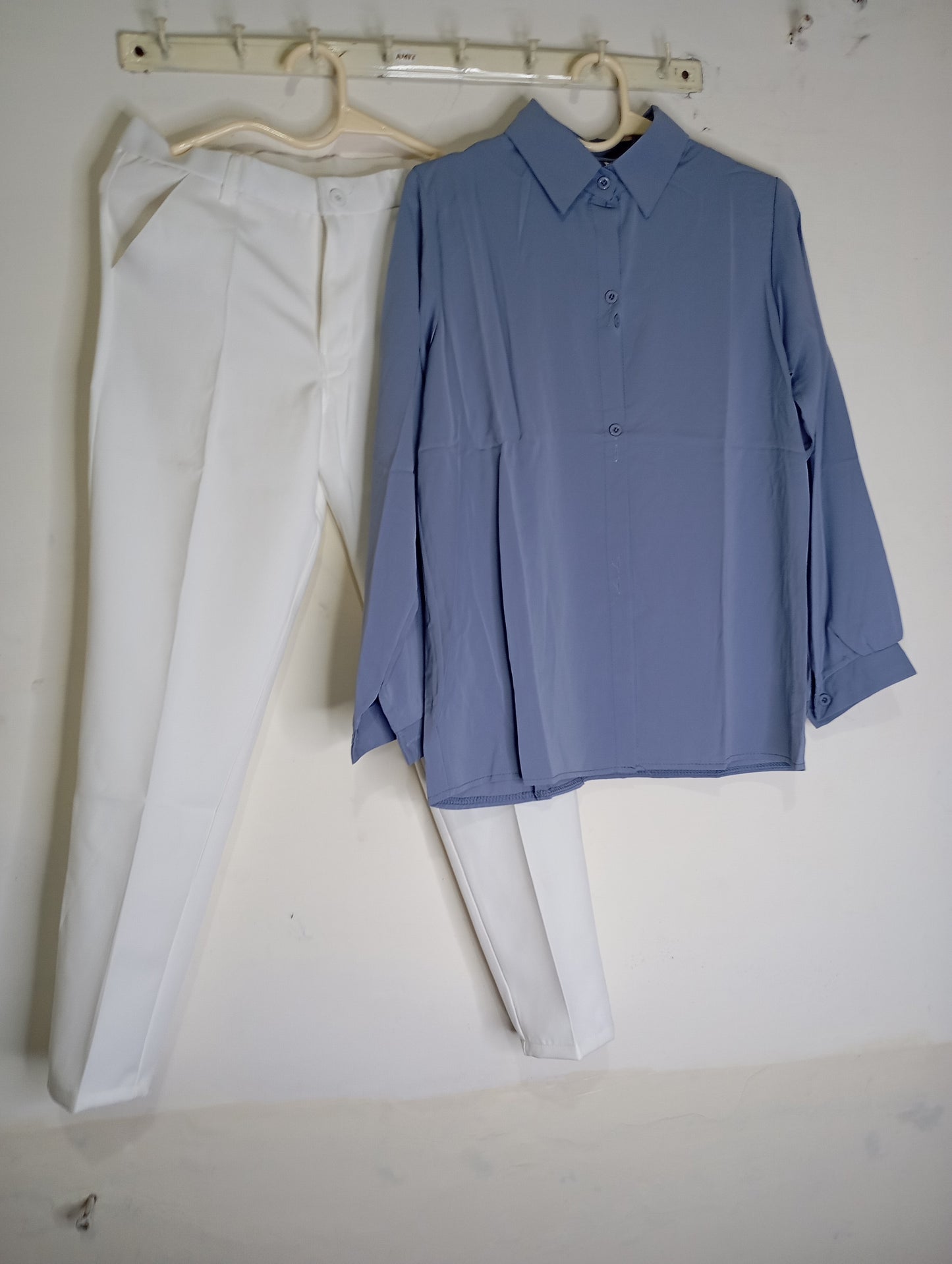 WHITE PANT WITH BLUE SHIRT