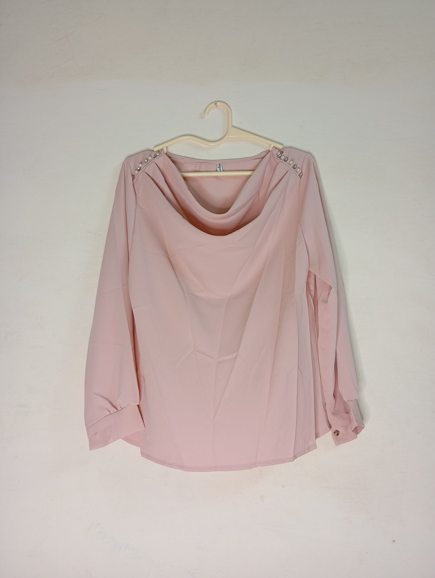 Cowl neck top with emblishment(pink)