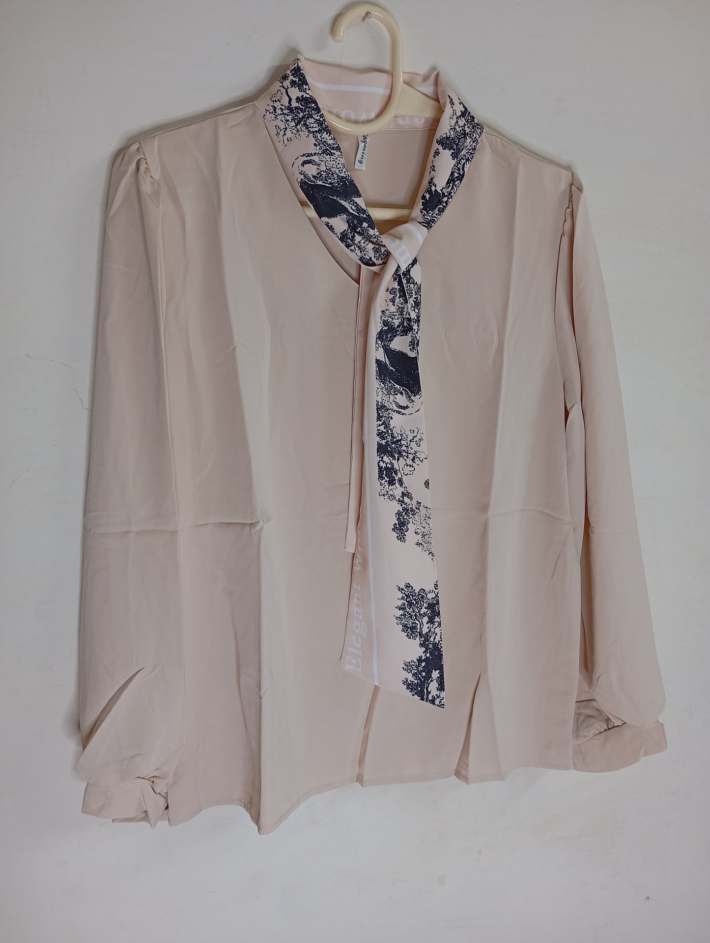 BIEGE TOP WITH PRINTED SCARF NECK