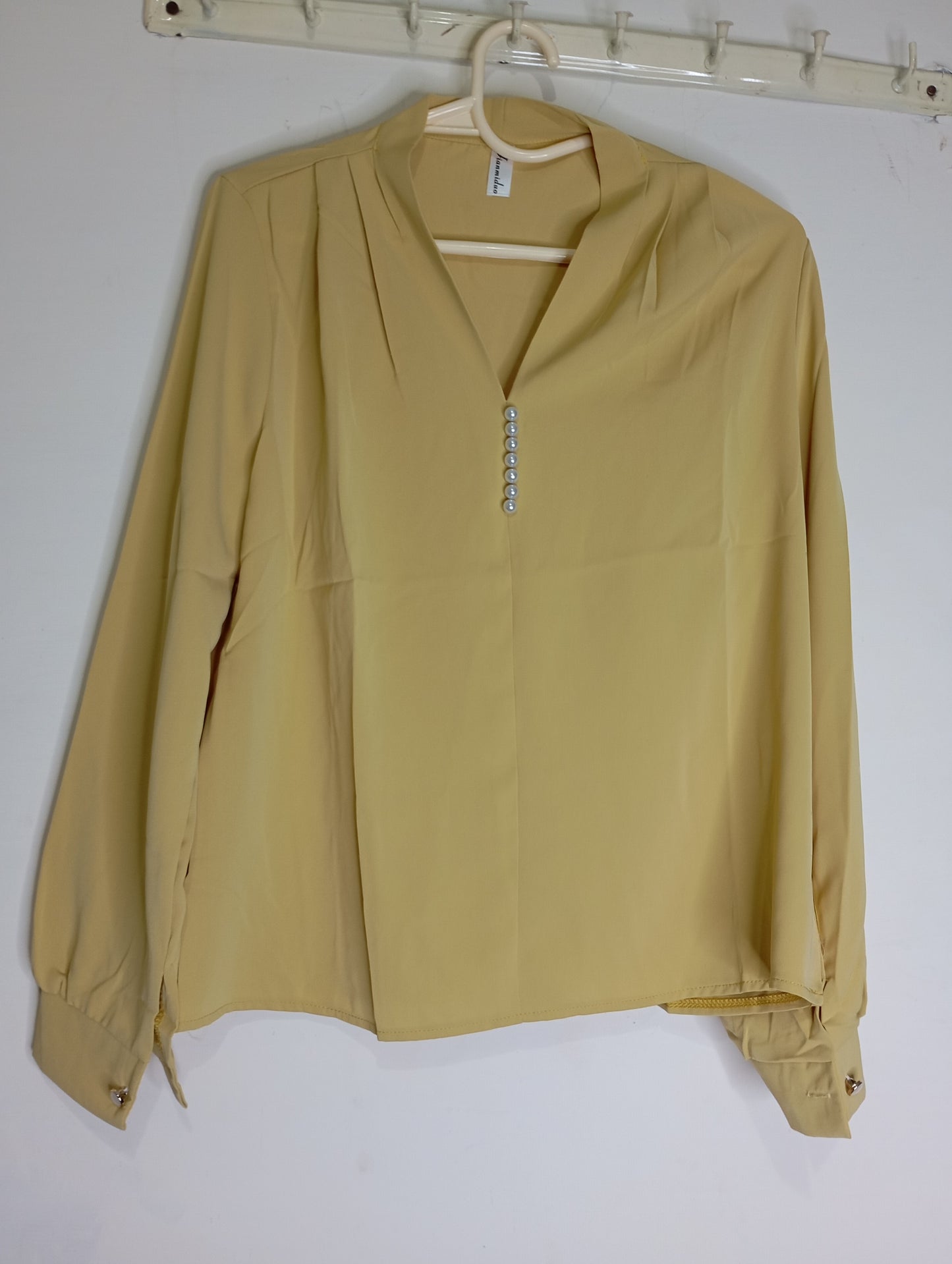 V NECK TOP YELLOW
