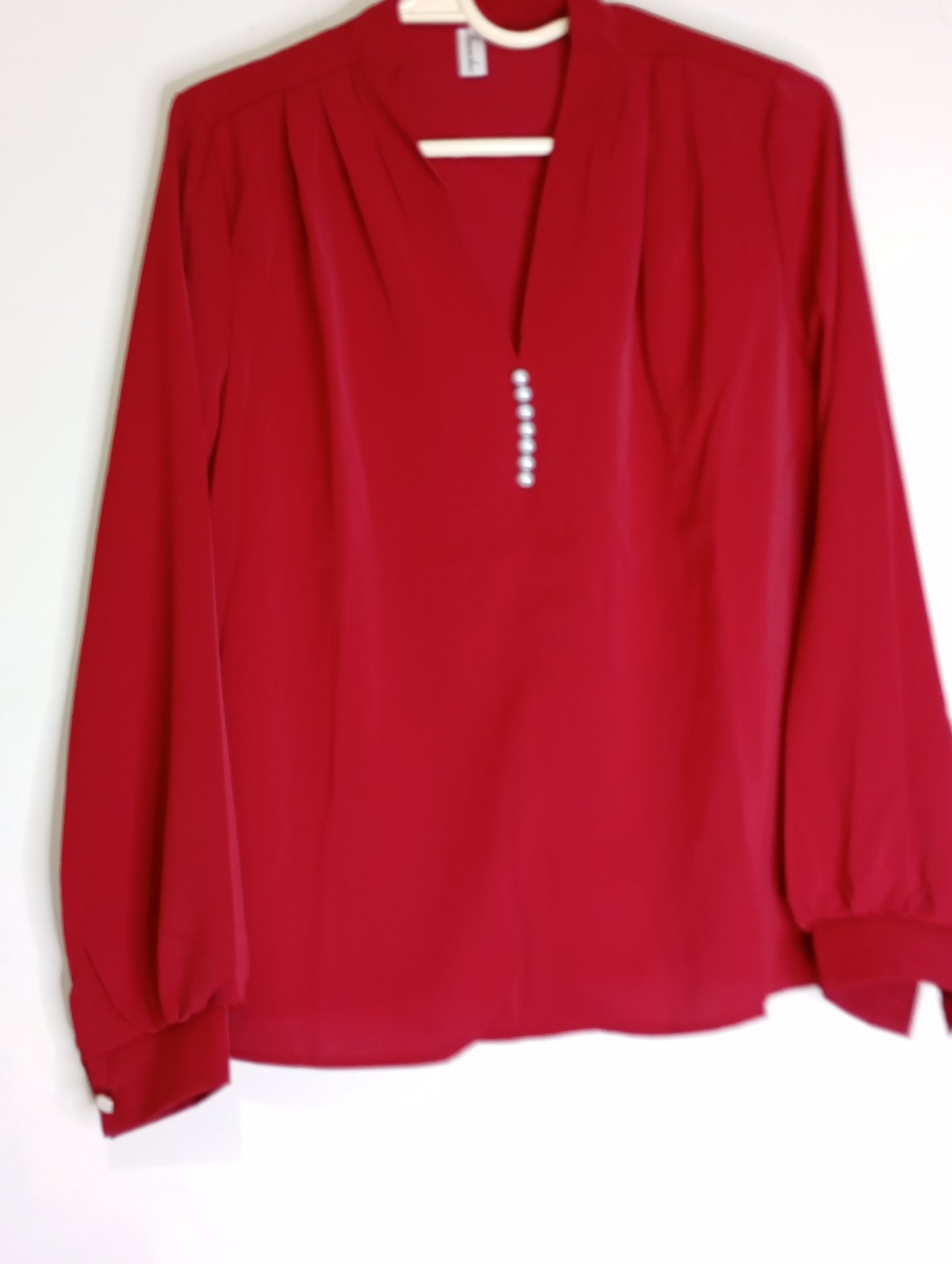 V NECK TOP  CHERRY RED