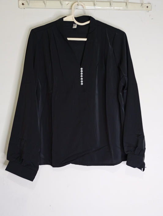 V NECK TOP BLACK