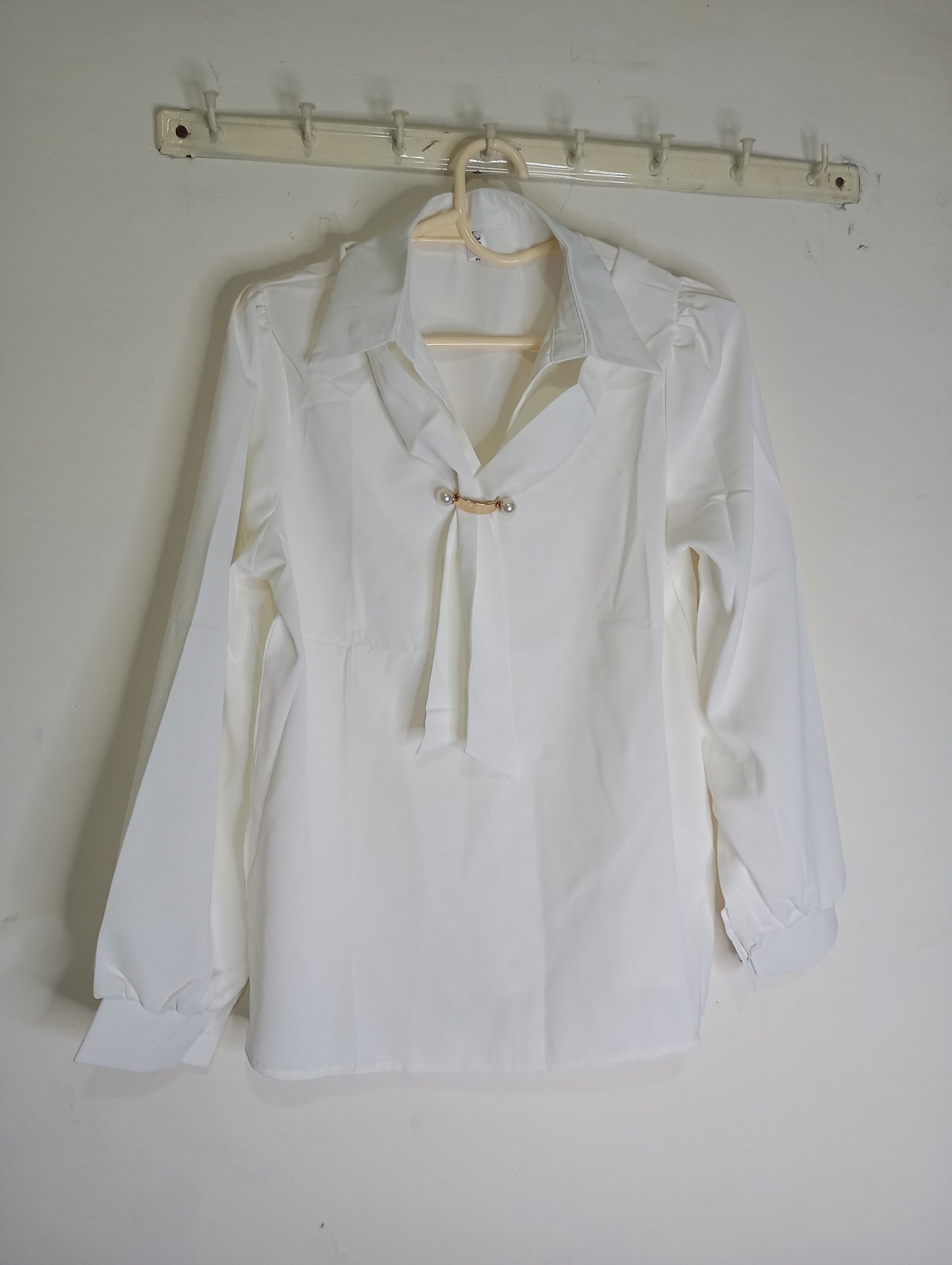 white top  with Decorative Tie