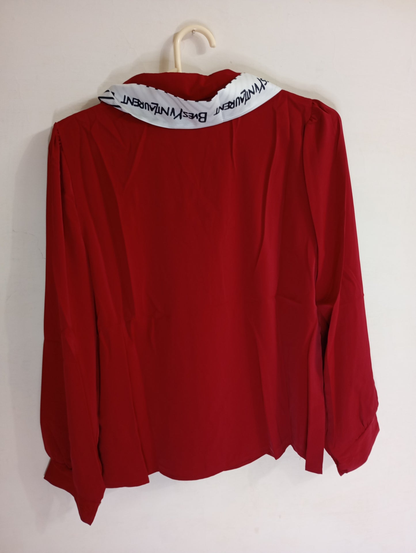 RIBBON TOP CHERRY RED WITH PEARL
