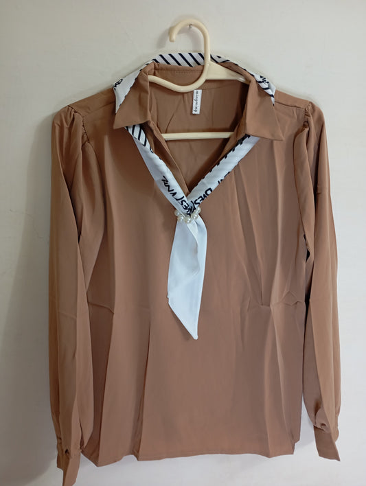 RIBBON BROWN TOP WITH PEARL