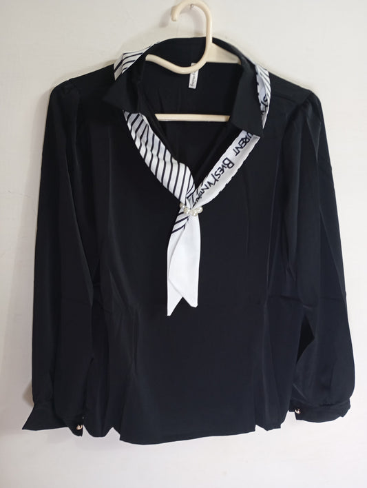 RIBBON BLACK TOP WITH PEARL